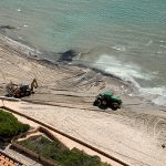 limpieza de la playa de barranco rubio en campoamor