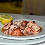 pulpo en chiringuito delpuerto en campoamor 1