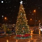 arbol navidad encendido