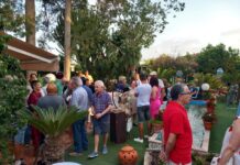 Artistas en el Jardín llena de arte y buen ambiente la Art House Gallery de Alfonso Egea en Campoamor